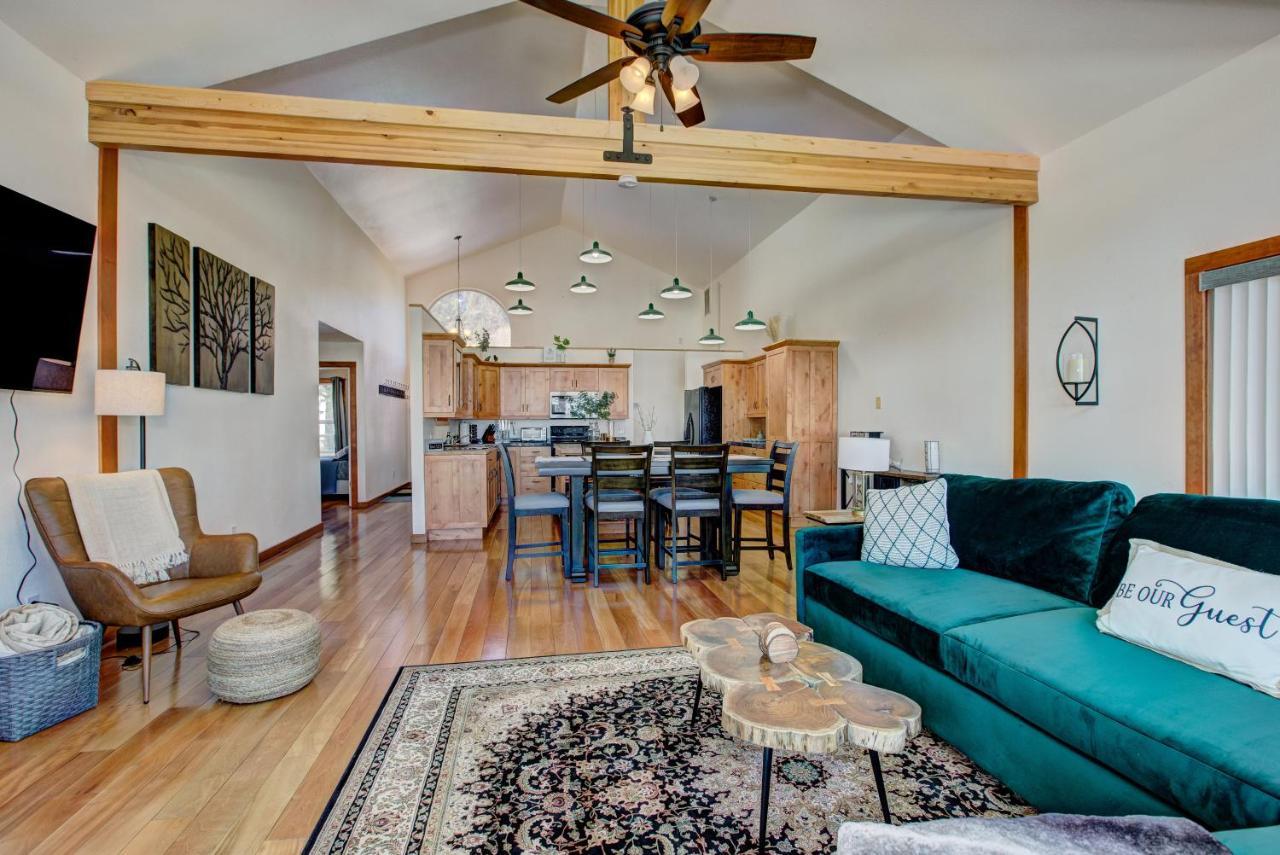 Twin Pines Cabin In Wilderness Ranch On Hwy 21, Amazing Views, 20 Ft Ceilings, Fully Fenced Yard, Pet Friendly, , Go Paddle Boarding At Lucky Peak, Or Snowshoeing In Idaho City And Take In The Hot Springs, Sleeps 10! Boise Exterior foto