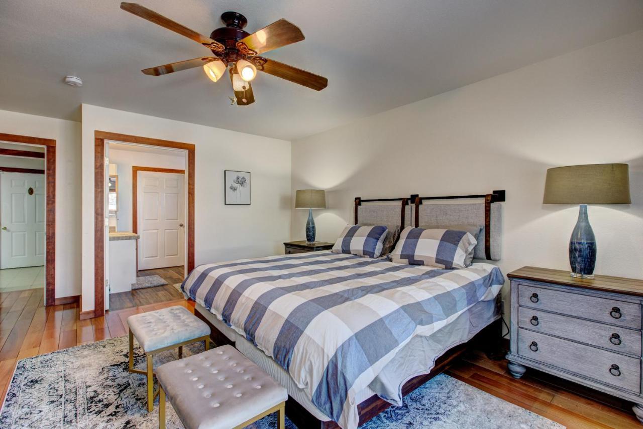 Twin Pines Cabin In Wilderness Ranch On Hwy 21, Amazing Views, 20 Ft Ceilings, Fully Fenced Yard, Pet Friendly, , Go Paddle Boarding At Lucky Peak, Or Snowshoeing In Idaho City And Take In The Hot Springs, Sleeps 10! Boise Exterior foto
