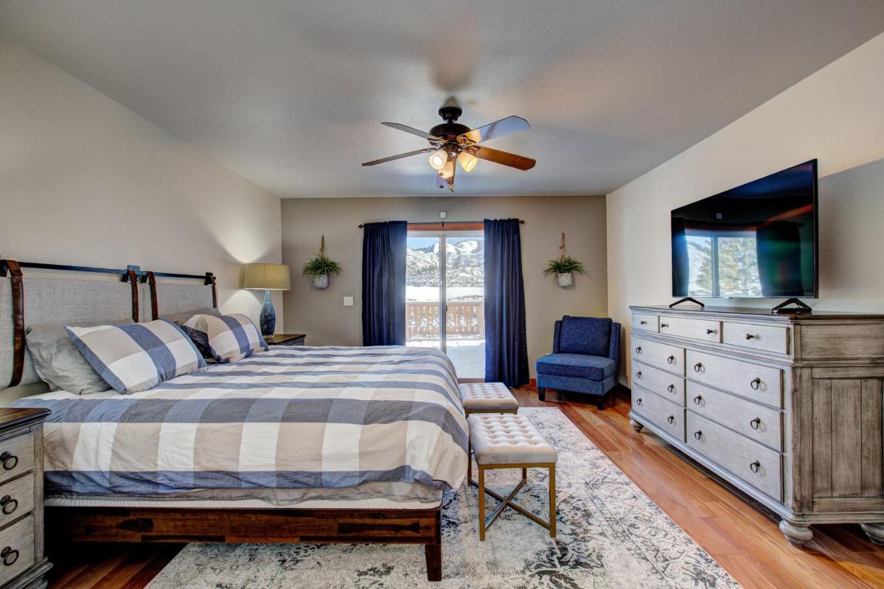 Twin Pines Cabin In Wilderness Ranch On Hwy 21, Amazing Views, 20 Ft Ceilings, Fully Fenced Yard, Pet Friendly, , Go Paddle Boarding At Lucky Peak, Or Snowshoeing In Idaho City And Take In The Hot Springs, Sleeps 10! Boise Exterior foto
